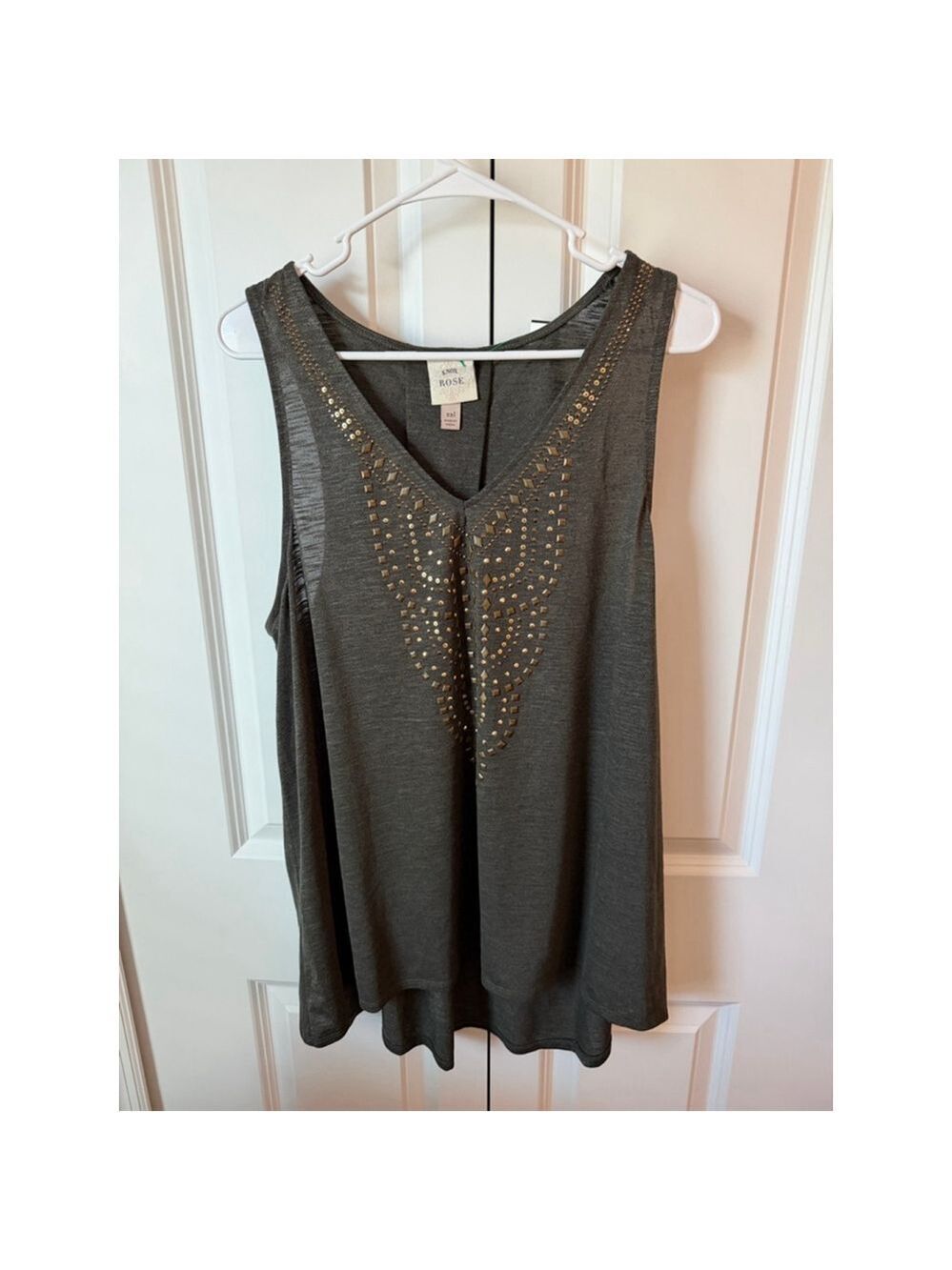 Knox Rose Gray Gold Studded V-Neck Tank Top XXL